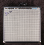 
                            Fender Super Reverb